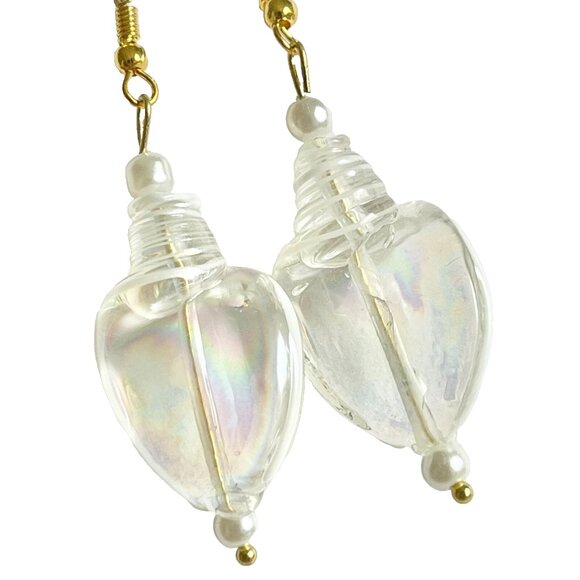 Art Glass AB Conch Shell Earrings White Pearl Murano Style Gold Plated - Picture 1 of 13